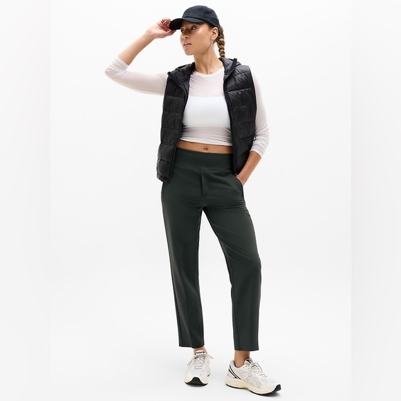Athleta Pants - Athleta Endless High Rise Pants Size 8 Green